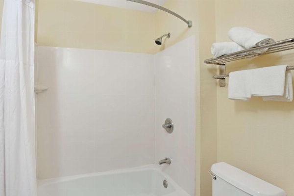 Super 8 oleh Wyndham North Hollywood image 9